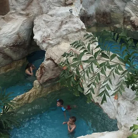 פארק נופש Tatralandia 114 Liptovska Ondrasova